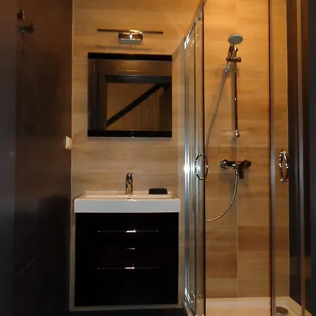 Kwiatowe Zacisze Alpesi faház *