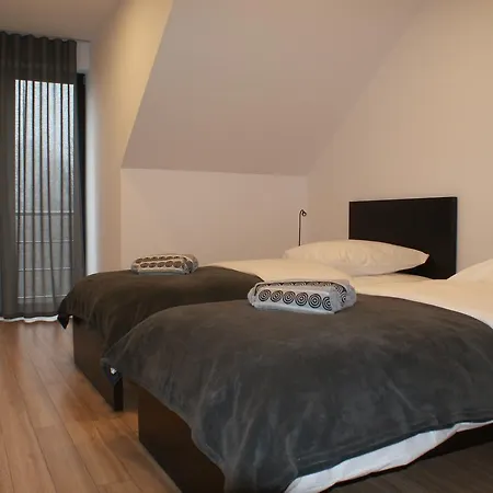 Kwiatowe Zacisze Alpesi faház Szczyrk