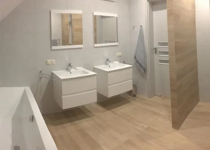 Kwiatowe Zacisze * שצ'צ'ירק