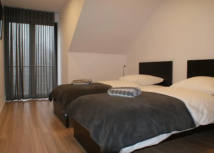 Kwiatowe Zacisze בקתה שצ'צ'ירק